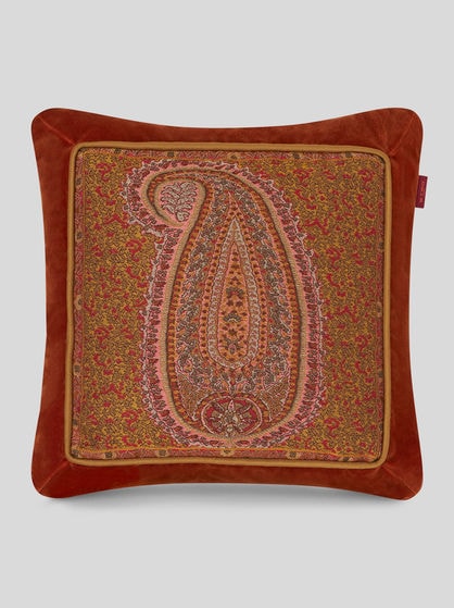 JACQUARD CUSHION