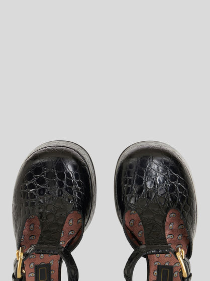 MARY JANE SHOES