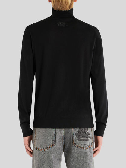 HIGH NECK JUMPER WITH LOGO ON REAR