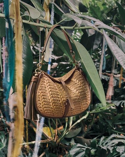 MEDIUM PONY BAG IN CROCHETED RAFFIA