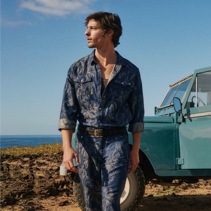 Model wearing a denim Etro set of Etro Summer