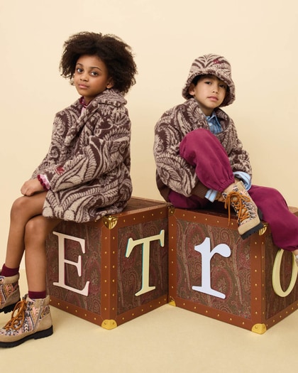 little girl wearing Etro PEA JACKET IN WOOL-BLEND JACQUARD and little boy wearing Etro WOOL-BLEND JACQUARD BUCKET HAT