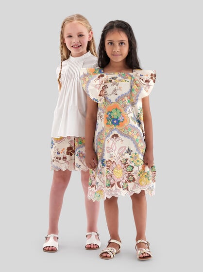SHORTS WITH FLOWER AND BUTTERFLY PRINT