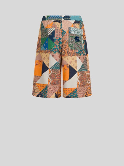 FLEECE SHORTS WITH PATCHWORK PRINT
