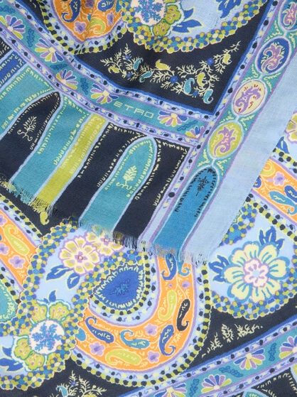 PAISLEY WOOL AND SILK SCARF