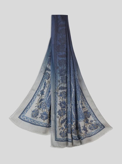 SCARF WITH MEDALLIONS AND FLOWERS