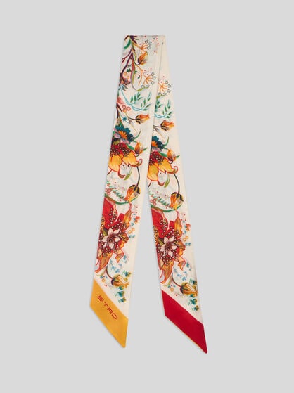 SILK TWILL PAISLEYINA WITH FLORAL MOTIF