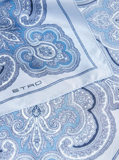 POCHETTE AUS SEIDE MIT BLUMENMUSTER