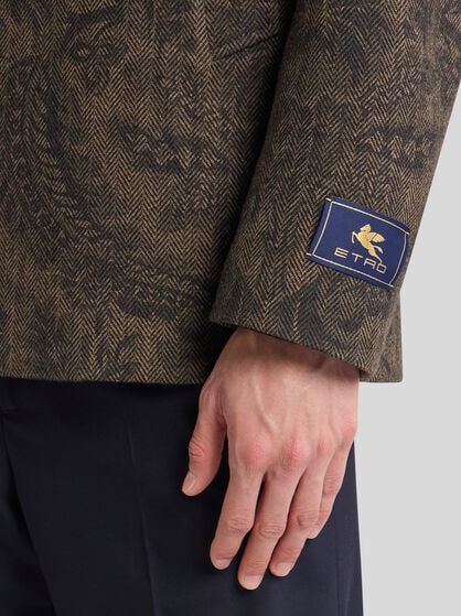 DOUBLE-BREASTED WOOL AND CASHMERE PEA COAT