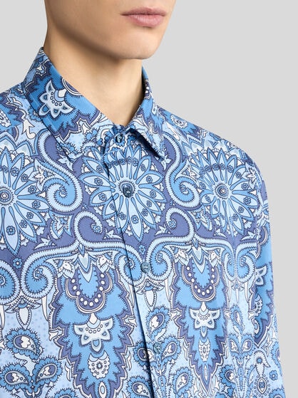 SHIRT WITH DECORATIVE PLACED PRINT