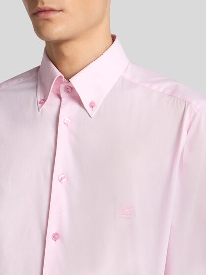 PLAIN-COLOURED BUTTON-DOWN SHIRT