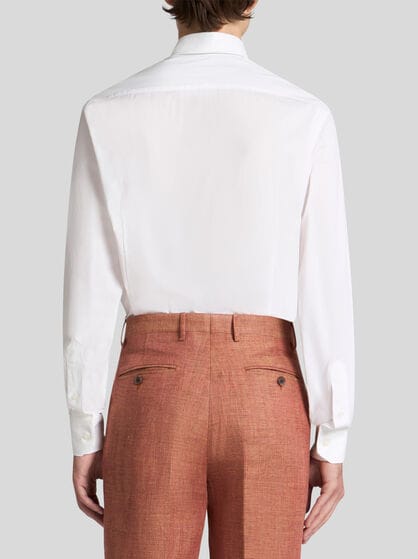 PLAIN-COLOURED BUTTON-DOWN SHIRT