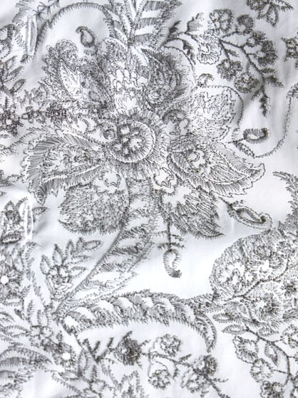 SHIRT WITH EMBROIDERY