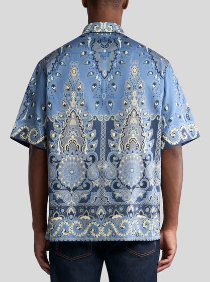 SHORT-SLEEVED OVERSIZED SHIRT