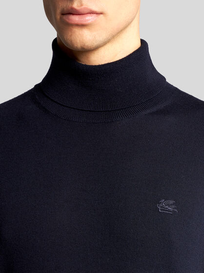 WOOL TURTLENECK WITH EMBROIDERY