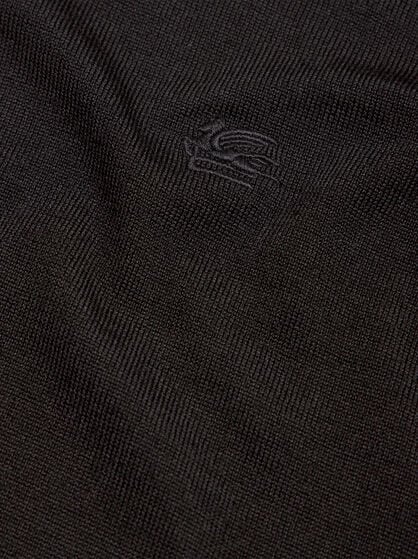 WOOL TURTLENECK WITH EMBROIDERY
