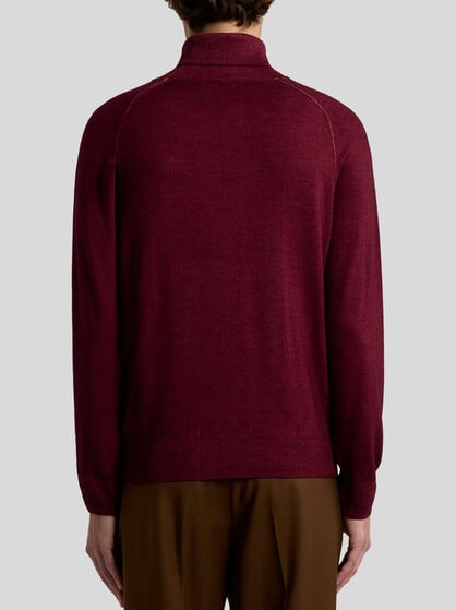 WOOL TURTLENECK WITH PEGASO LOGO