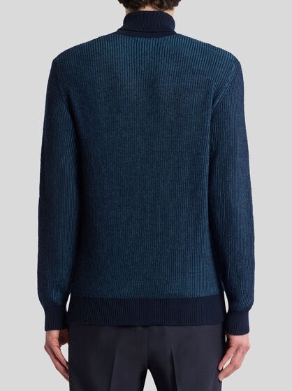 RIBBED WOOL TURTLENECK SWEATER