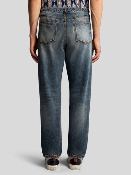 VINTAGE-EFFECT JEANS
