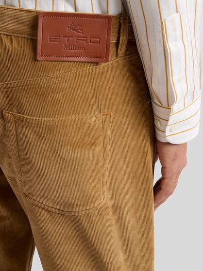 STRAIGHT-LEG FIVE-POCKET TROUSERS IN CORDUROY VELVET