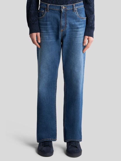 STRAIGHT-LEG JEANS WITH PEGASO