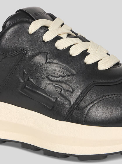 RUNNING SNEAKERS WITH LOGO