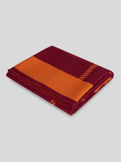 THROW BLANKET
