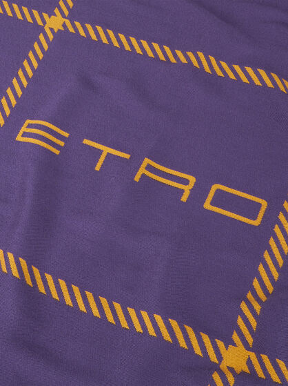 THROW BLANKET