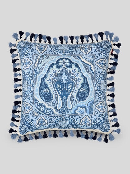 KISSEN AUS BAUMWOLLE MIT KLEINEN QUASTEN UND PLATZIERTEM PRINT