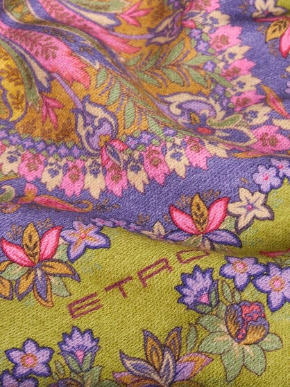WOOL THROW BLANKET WITH FLOWER AND PAISLEY PRINT