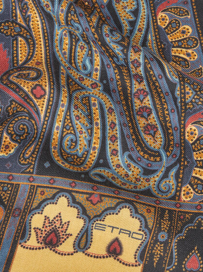 PRINTED WOOL AND SILK SCARF