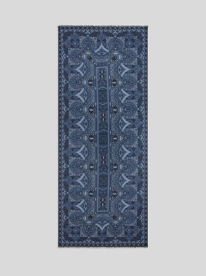 SCARF WITH SILK SCARF PATTERN