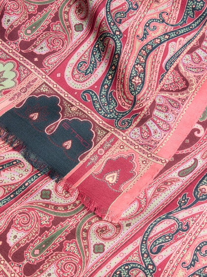 WOOL AND SILK SCARF WITH PLACED PRINT
