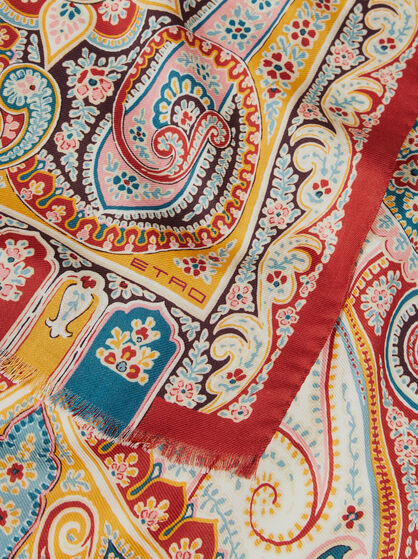 WOOL AND SILK SCARF WITH MULTICOLOURED PRINT