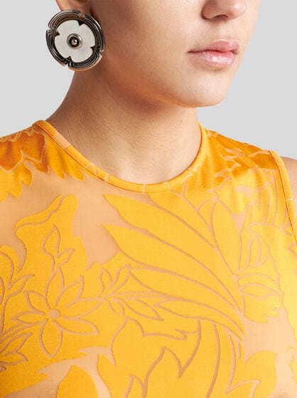 SILVER-FINISH EARRINGS WITH MOTHER-OF-PEARL FLOWER