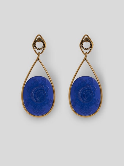 EARRINGS WITH CAMEO SHELL