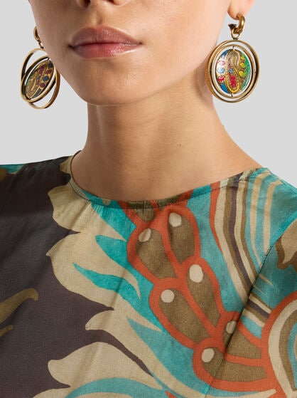 DROP EARRINGS WITH PAISLEY BUTTON