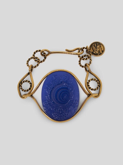 BRACELET WITH CAMEO SHELL
