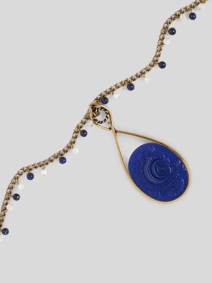 NECKLACE WITH CAMEO PENDANT