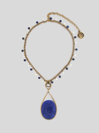 NECKLACE WITH CAMEO PENDANT