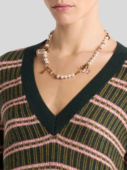 NECKLACE WITH PEARLS AND PAISLEY BEES