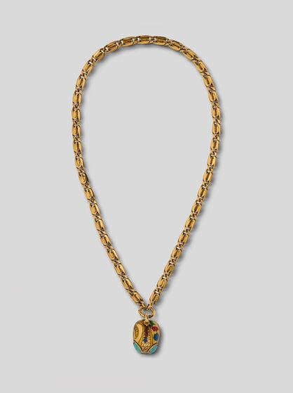 NECKLACE WITH ALIEN PENDANT