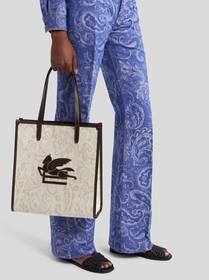 MEDIUM DENIM JACQUARD LOVE TROTTER BAG