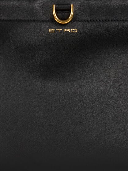 MEDIUM LEATHER CLUTCH TALK
