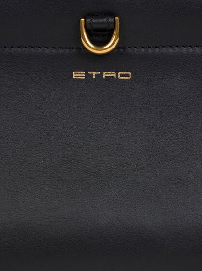 MINI LEATHER CLUTCH TALK