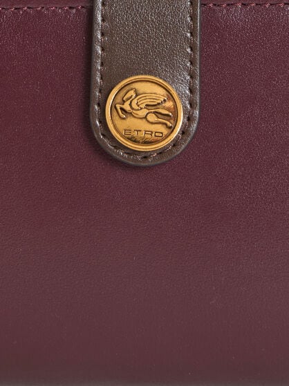 LEATHER WALLET WITH PEGASO BUTTON