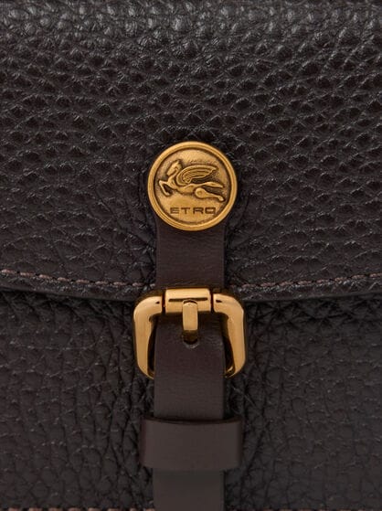 PONY CARD HOLDER IN TUMBLED LEATHER