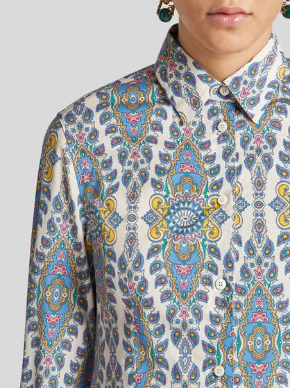 MEDALLION AND PAISLEY SHIRT