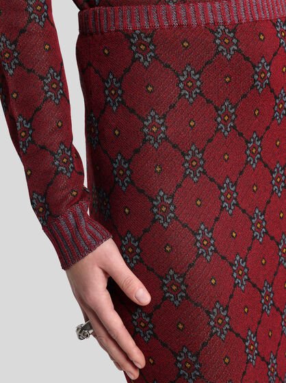 KNIT SKIRT WITH TIE-INSPIRED MOTIF