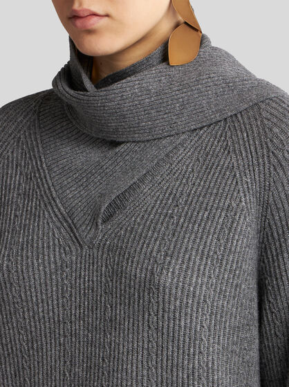WOOL AND CASHMERE SWEATER